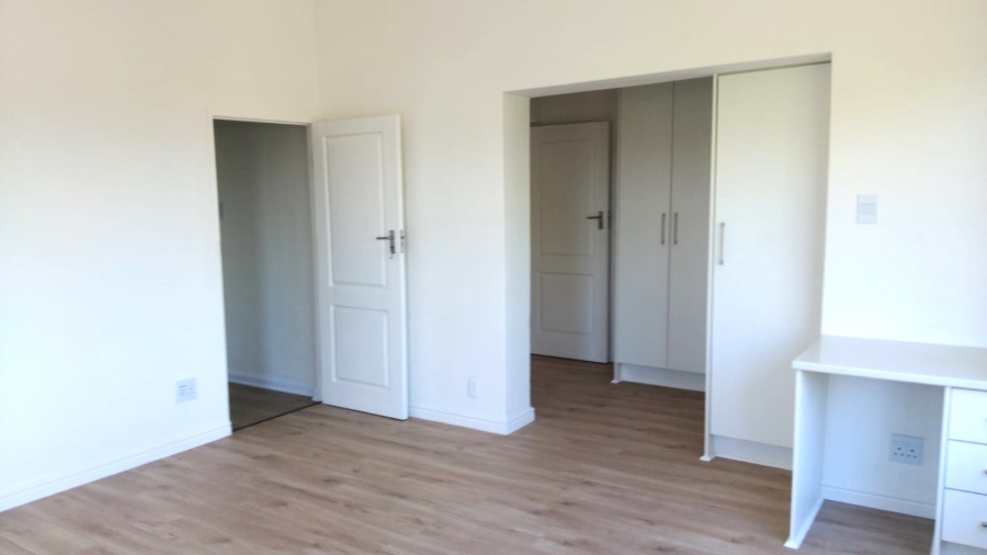 4 Bedroom Property for Sale in Stilbaai Wes Western Cape